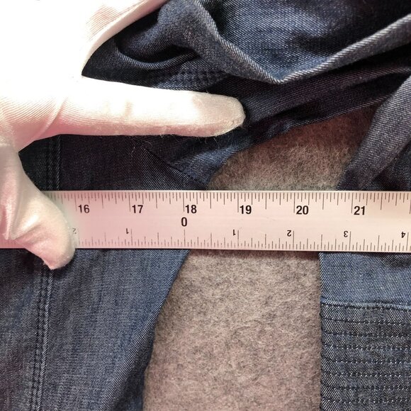 White House Black Market Chambray Jacket Womens 6 Blue Zip Lightweight Denim - Picture 7 of 8